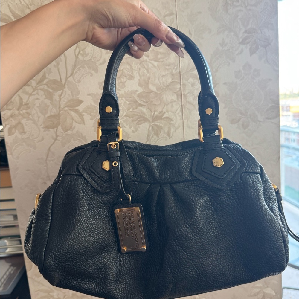 Marc Jacobs Black Leather Handbag